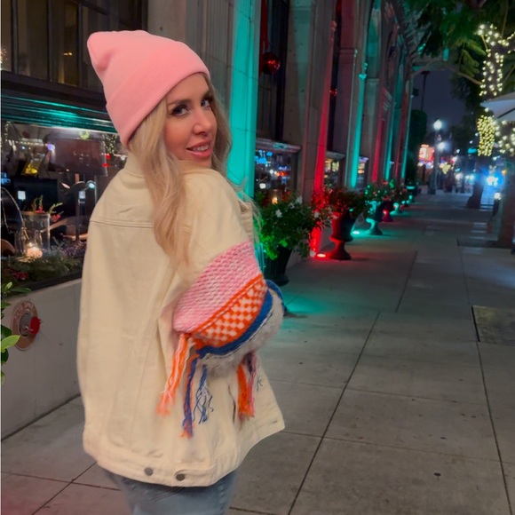 𝗟𝗜𝗩𝗘 𝗡𝗢𝗪 𝘄/ 𝗥𝗼𝘅𝗶𝗲! 🎥 ⭐ 𝗧𝗵𝗲 𝗨𝗻𝗹𝗶𝘀𝘁𝗲𝗱 𝗠𝘆𝘀𝘁𝗲𝗿𝘆 𝗧𝗿𝗲𝗮𝘀𝘂𝗿𝗲 𝗛𝘂𝗻𝘁: 𝗥𝘂𝗻 𝘁𝗵𝗲 𝗥𝗮𝗰𝗸! - Picture 7 of 7